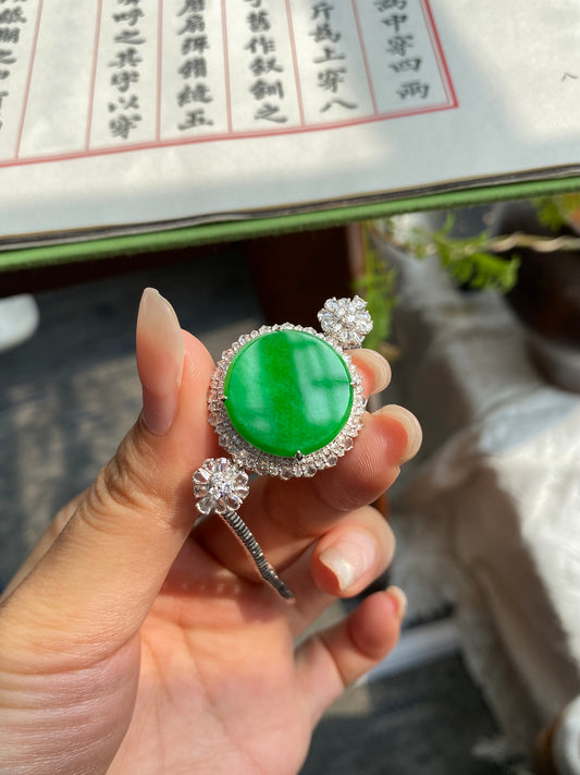 Green jadeite tablet bracelet with floral diamond-style accents