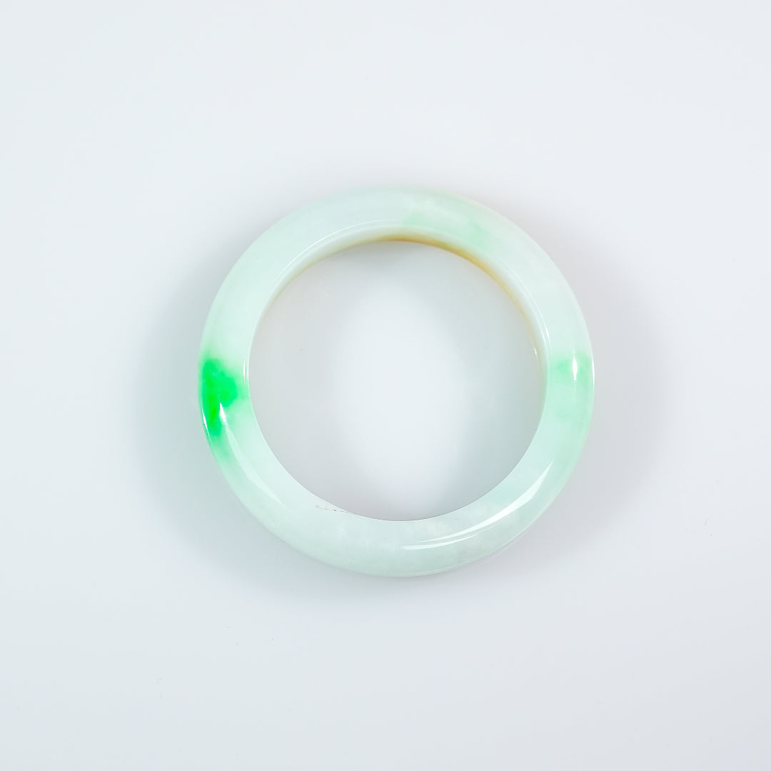 Light jadeite bangle with green and yellow bands, round open bracelet